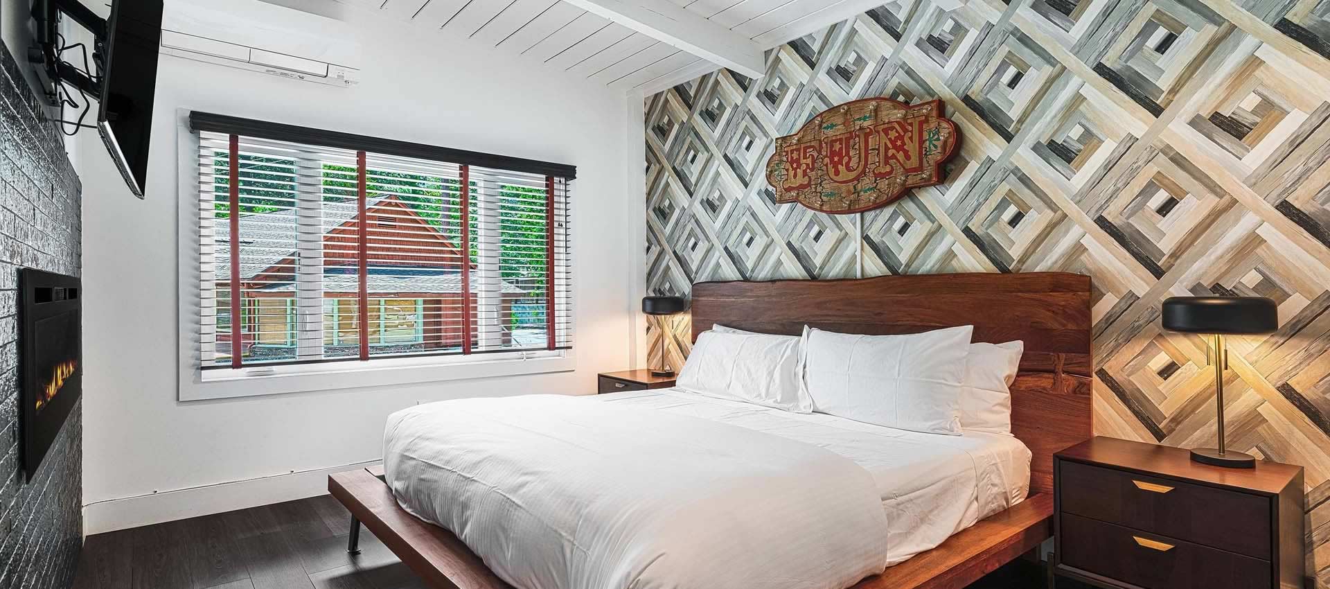 room-the-cottage-at-creekstone-slider-01