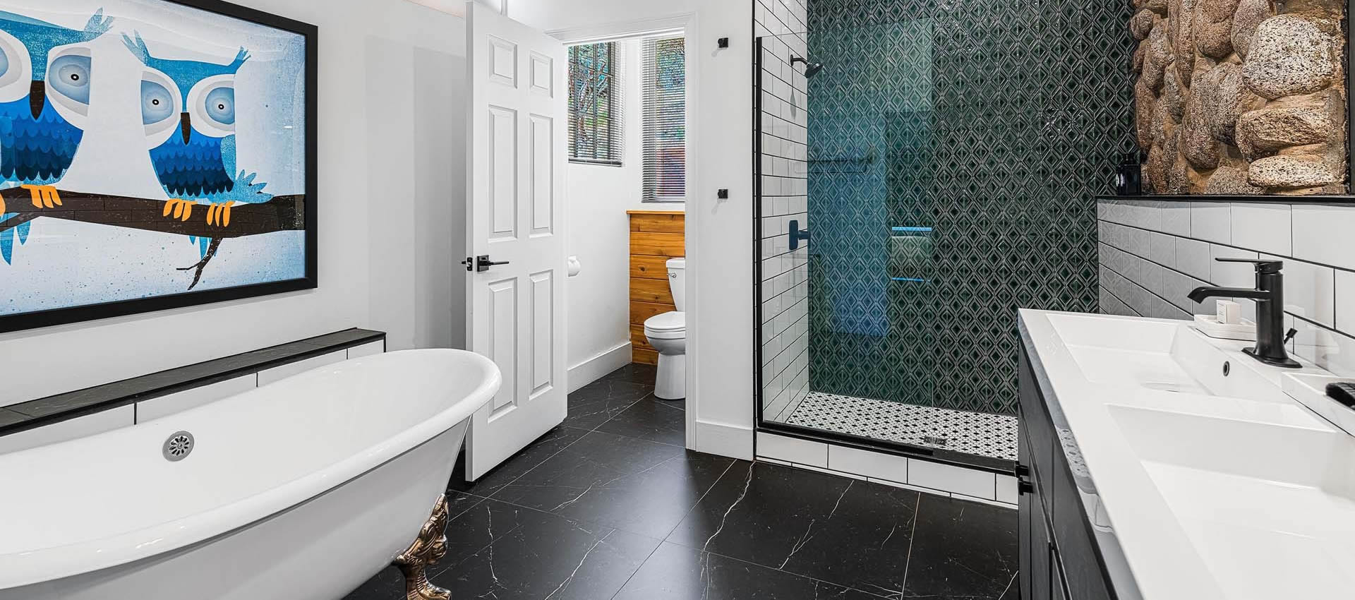 room-the-cottage-at-creekstone-slider-02